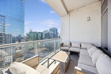 Enjoy sweeping Chicago River and skyline views from this - photo 12