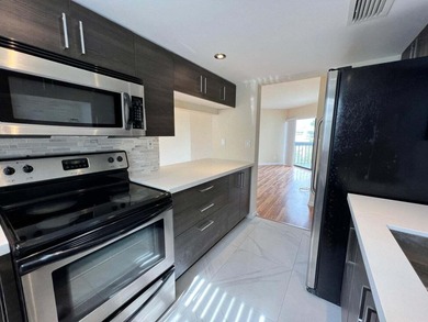 Lake Mangonia Condo For Sale in West Palm Beach Florida