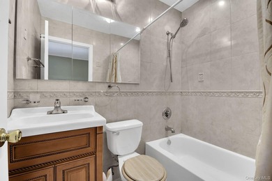 Welcome to the ultimate beach lifestyle! Positioned in the heart - photo 22