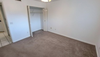 This spacious 2-bedroom, 2-bathroom penthouse condo offers - photo 9