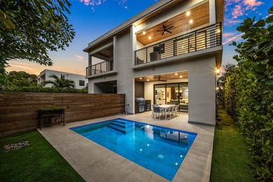 NO HOA! Built in 2023 and impeccably upgraded throughout, this - photo 1