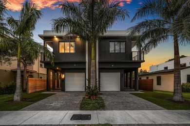 NO HOA! Built in 2023 and impeccably upgraded throughout, this - photo 5