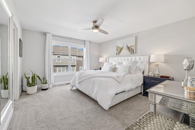 This stunning Fontana townhome offers a bright, open concept - photo 11
