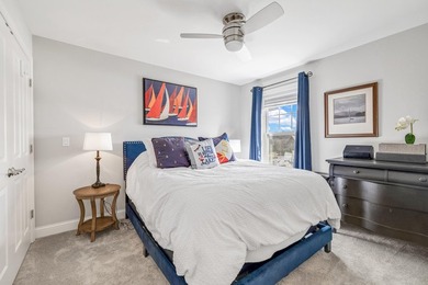 This stunning Fontana townhome offers a bright, open concept - photo 16