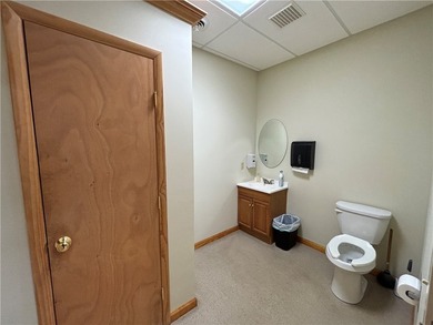 Prime Commercial Opportunity: Versatile 2,412 SF professional - photo 25