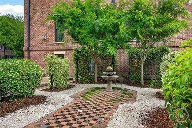 Perched above one of Savannah's most picturesque streets, this - photo 31