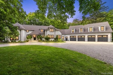 Award-winning historic restoration set on a rare 2.5-acre lot - photo 1