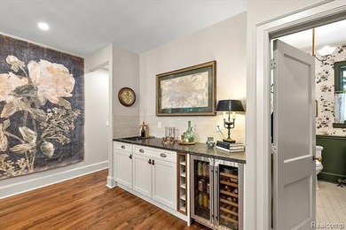 Award-winning historic restoration set on a rare 2.5-acre lot - photo 9