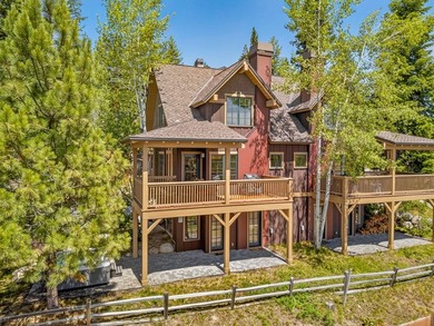 Welcome to 14 Golden Bench Court, where mountain elegance meets - photo 3