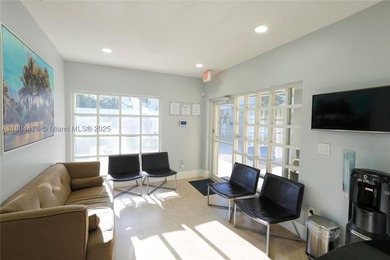 Prime Free-Standing Commercial Building on S. Dixie Highway - - photo 11
