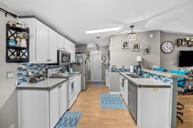 WOW! HUGE PRICE REDUCTION!! Tucked away in a corner on a - photo 15