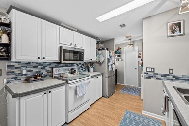 WOW! HUGE PRICE REDUCTION!! Tucked away in a corner on a - photo 17