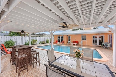 Meticulously maintained and move-in ready, this 3 bedroom + den - photo 4