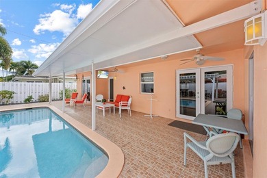 Meticulously maintained and move-in ready, this 3 bedroom + den - photo 7