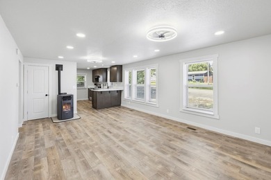 PERFECT IN-TOWN LOCATION! This completely remodeled home sits on - photo 3