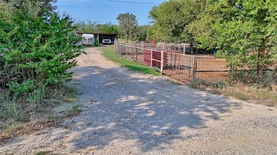 (private lake, pond, creek) Acreage For Sale in Bowie Texas