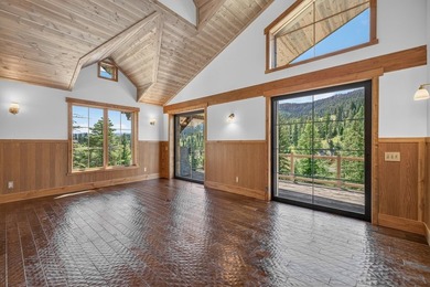 Welcome to Chteau Corbeau (Raven Castle), one of Tamarack - photo 10