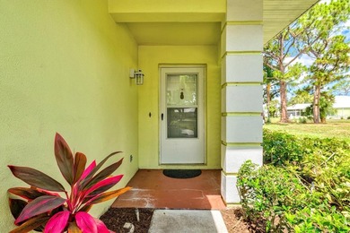 Step into luxury with this completely updated, turnkey 2-bedroom - photo 3