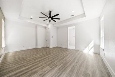Modern-contemporary style with 4 BR 2 baths nestled on .26 acres - photo 16