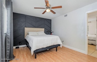 Welcome to 257 Marion Street in Indian Harbour Beach a charming - photo 16