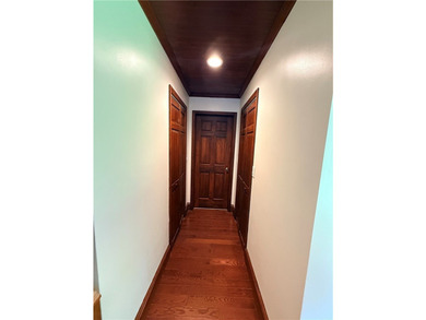 Welcome home to this beautifully maintained 3-bedroom, 2-bath - photo 20