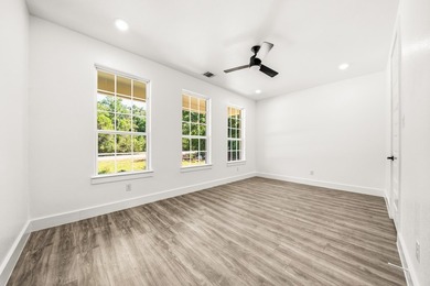 Modern-contemporary style with 4 BR 2 baths nestled on .26 acres - photo 22