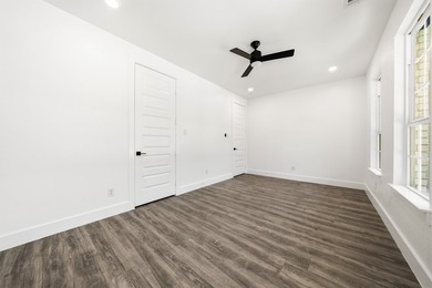 Modern-contemporary style with 4 BR 2 baths nestled on .26 acres - photo 23