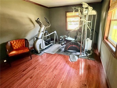 Welcome home to this beautifully maintained 3-bedroom, 2-bath - photo 26
