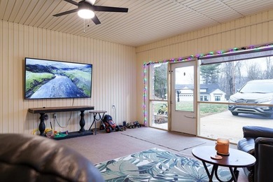 Welcome home to this well-maintained, tastefully updated brick - photo 34