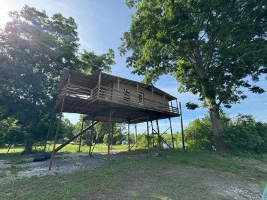 Lake Home For Sale in Vidalia, Louisiana