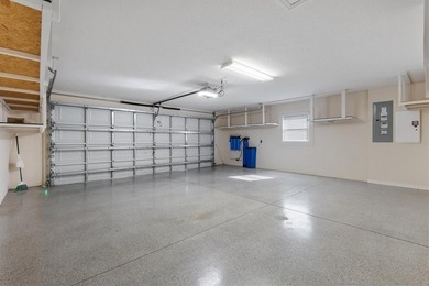 Painted driveway and garage, Beautiful landscaped ASPEN floor - photo 46