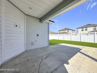Priced to sell ! Welcome to your dream home in the desirable - photo 43