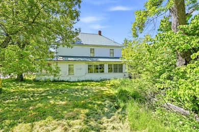 A rare opportunity to enjoy spacious riverfront living in the - photo 8