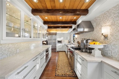 Beautiful North Laguna pool estate with a guest house and golf - photo 7