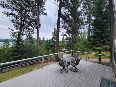 PHOTOS NOT ZOOMED IN! FULL Lake Cascade views! Lovely remodeled - photo 9