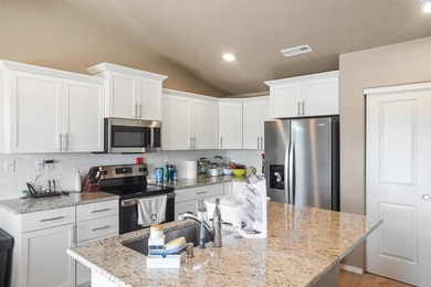 MLS# 294481 Welcome home to this beautifully designed Edgewood - photo 14