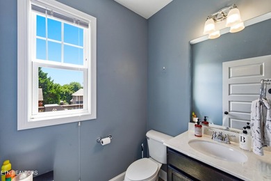 Beautiful two-story home located in the desirable Karn's - photo 16