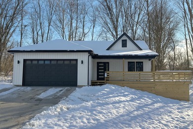 Lake Home For Sale in Howard, Ohio