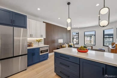 Thoughtfully renovated in 2023, this exceptional bi-level upper - photo 26