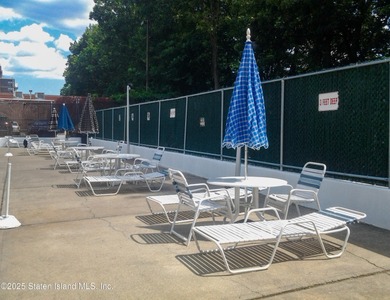 Location ! Location ! LUXURY hi rise , Staten Island best kept - photo 27