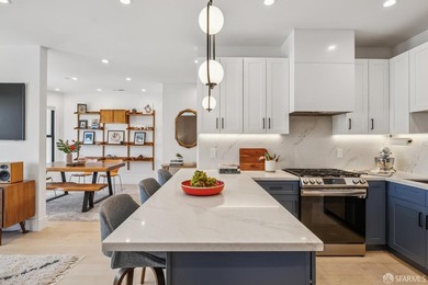 Thoughtfully renovated in 2023, this exceptional bi-level upper - photo 28