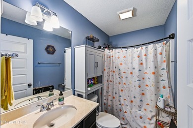 Beautiful two-story home located in the desirable Karn's - photo 29