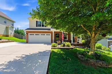 Beautiful two-story home located in the desirable Karn's - photo 41