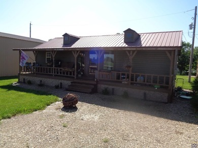 Charming lake home for sale! Welcome to your dream home at Lake - photo 1