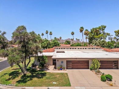 Located on a premium corner lot, tucked away in popular - photo 2
