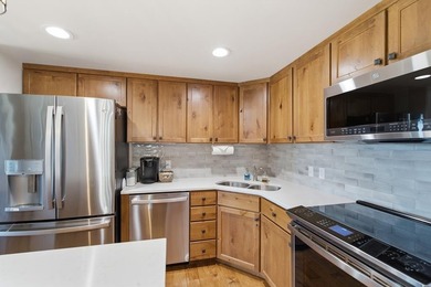 Beautifully updated residence in the Lodge at Osprey Meadows - photo 3
