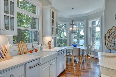 Custom exquisite home situated on a 1.2 acre waterfront - photo 21