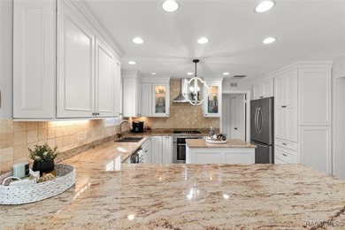Here's your chance to live where others vacation! This gorgeous - photo 23