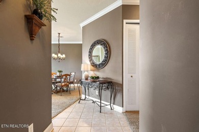 3 bedroom, 2 bath top-floor condo unit with spectacular views - photo 4