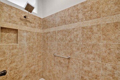Virtually Staged. Welcome to this FANTASTIC 3/2 Designer Lilac - photo 34